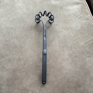 The Pampered Chef Black Nylon Spiral whisk